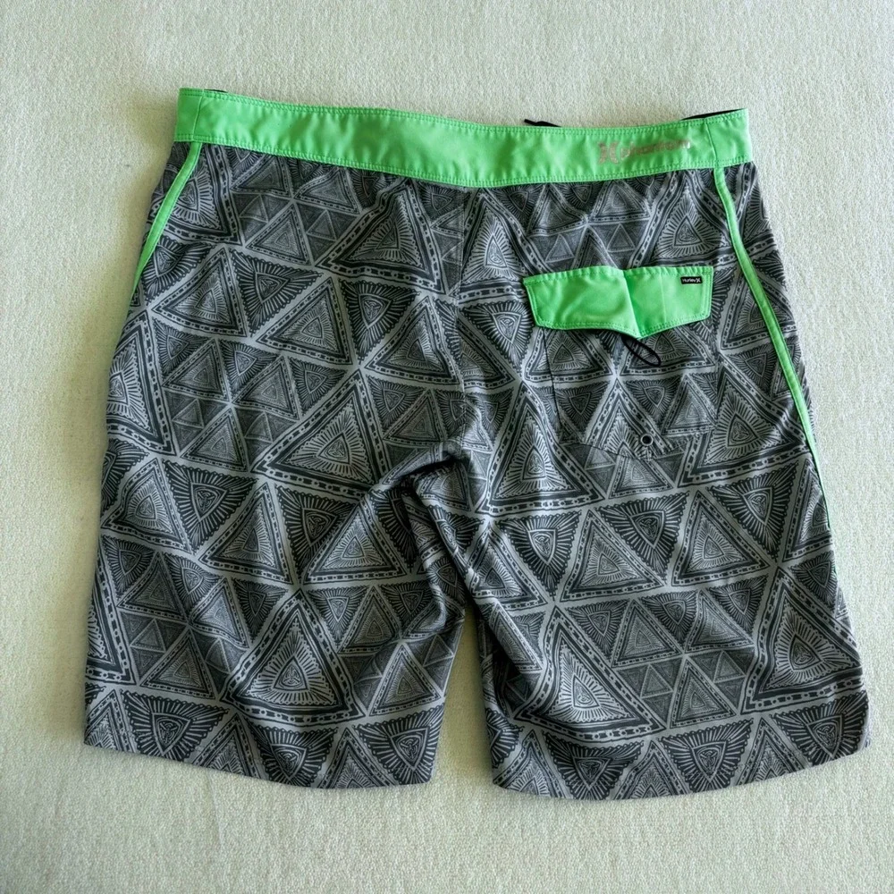 Hurley Phantom Board Shorts Mens 34 Grey Green Geometric Triangle‎ Swim Trunks